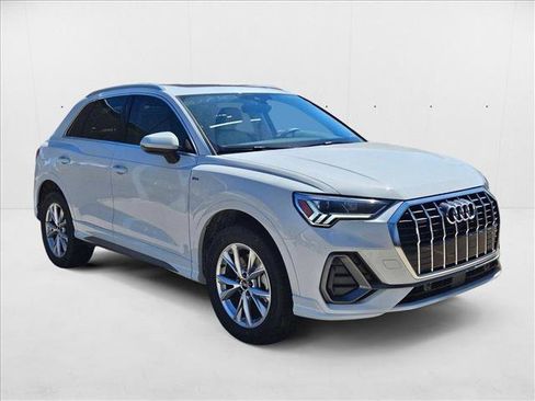 New 2025 Audi Q3 2.0T Premium w/ Convenience Package image 6