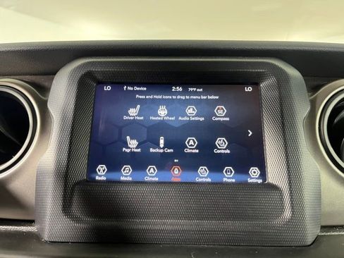 Used 2020 Jeep Wrangler Sport AWD/4WD image 29