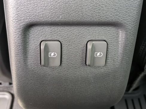 Used 2024 Nissan Kicks SV FWD image 20
