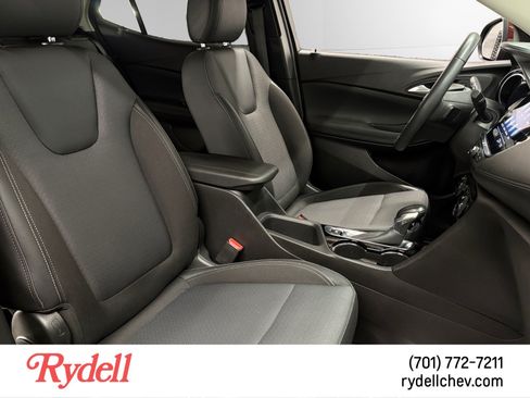 Used 2022 Buick Encore GX Select AWD/4WD image 16
