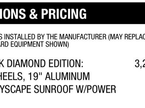 Used 2023 GMC Terrain Denali w/ Black Diamond Edition image 27