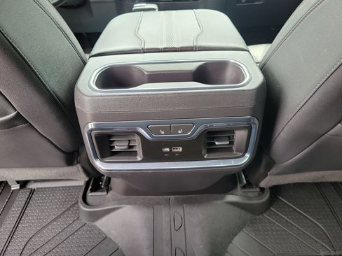 Used 2023 Chevrolet Silverado 1500 High Country w/ High Country Premium Package AWD/4WD image 11
