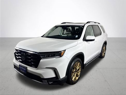 Used 2024 Honda Pilot Elite image 2