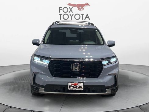 Used 2024 Honda Pilot Touring image 9