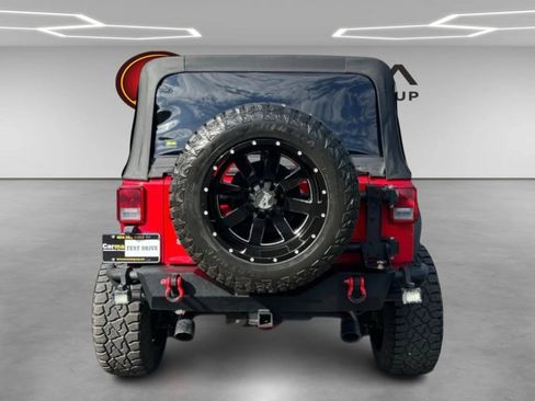 Used 2015 Jeep Wrangler Unlimited Sport w/ Quick Order Package 24S AWD/4WD image 4
