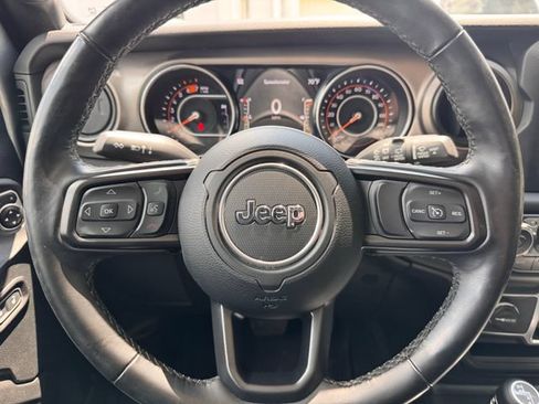 Used 2021 Jeep Wrangler Unlimited Sport AWD/4WD image 15