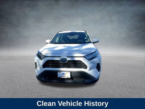 Used 2024 Toyota RAV4 XLE image 5