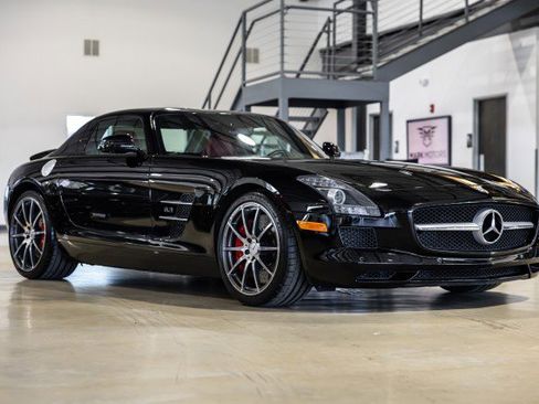 Used 2012 Mercedes-Benz SLS AMG Coupe image 12