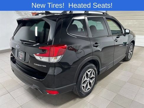 Used 2023 Subaru Forester Premium AWD/4WD image 6