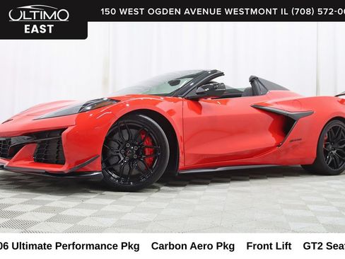Used 2024 Chevrolet Corvette Z06 w/ Z07 Performance Package RWD image 1