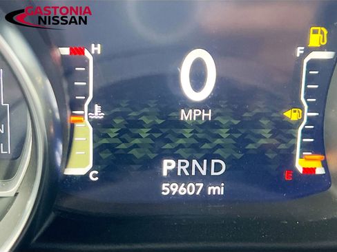 Used 2021 Jeep Gladiator Sport image 15