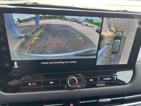 Used 2025 Mitsubishi Outlander SE FWD image 14