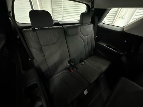 Used 2021 Hyundai Palisade SEL w/ Convenience Package image 18