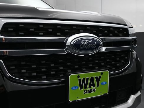 New 2025 Ford Ranger Lariat w/ Chrome Accent Package AWD/4WD image 16