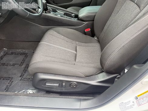 Used 2023 Honda Accord Sport image 14