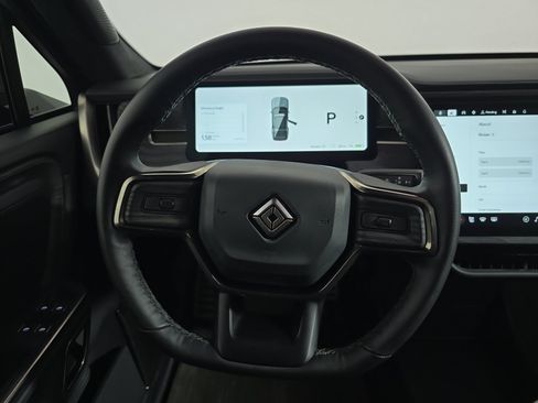 Used 2024 Rivian R1S Adventure AWD/4WD image 28