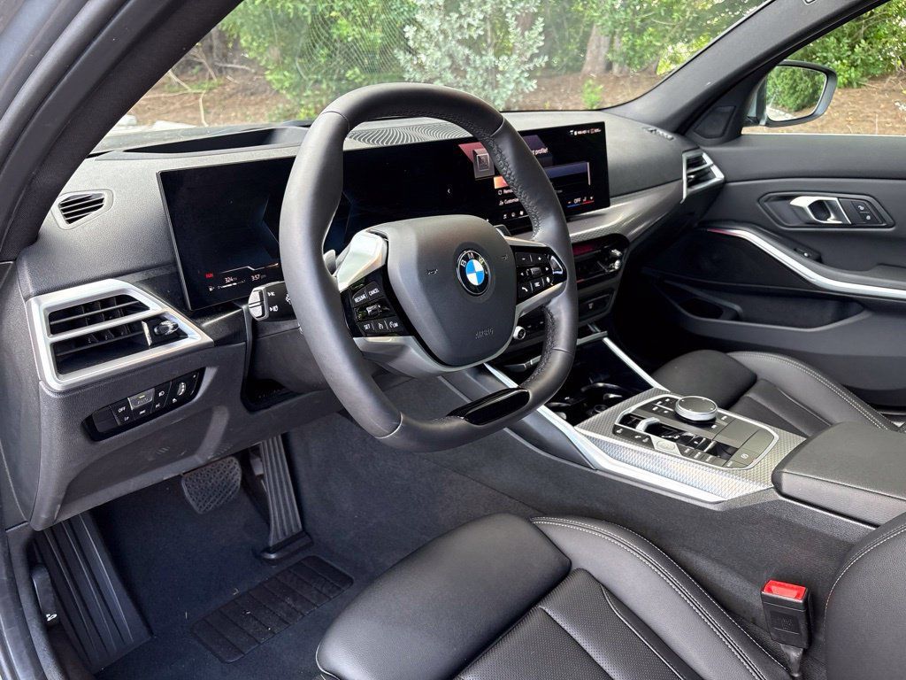 Used 2026 BMW 330i xDrive Sedan AWD/4WD image 16