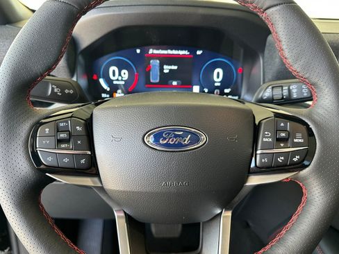 New 2026 Ford Explorer ST-Line w/ ST-Line Street Pack image 26