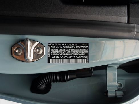 Certified 2025 Porsche Taycan image 36