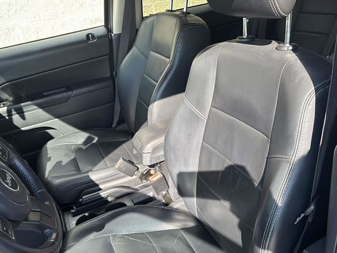 Used 2015 Jeep Patriot High Altitude FWD image 5