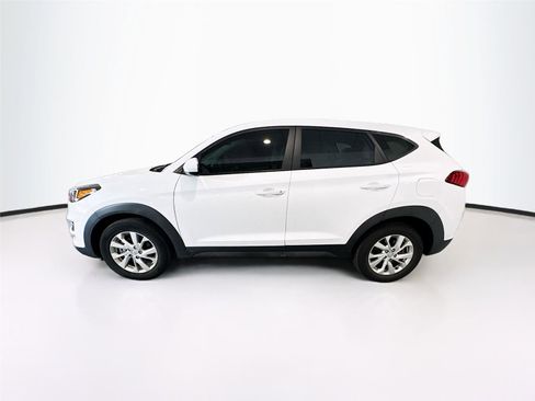 Used 2021 Hyundai Tucson SE image 2