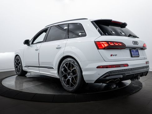 New 2026 Audi SQ7 Prestige image 5
