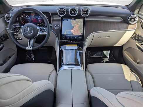 New 2026 Mercedes-Benz GLC 300 image 15