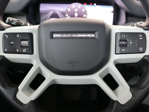 Used 2023 Land Rover Defender 110 X-Dynamic SE image 41