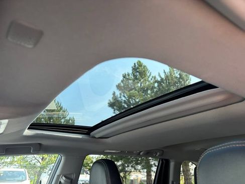 Used 2019 Toyota Highlander XLE AWD/4WD image 33