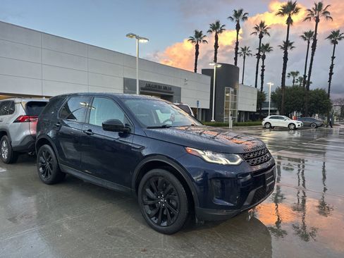 Used 2023 Land Rover Discovery Sport S image 2