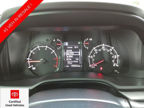 Certified 2023 Toyota 4Runner SR5 Premium w/ Moonroof Package AWD/4WD image 32