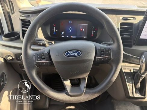 New 2026 Ford Transit 250 148 Medium Roof image 17