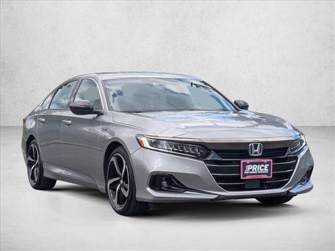 Used 2022 Honda Accord Sport image 3