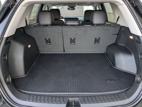 New 2026 GMC Terrain Denali w/ LPO, Floor Liner Package image 9