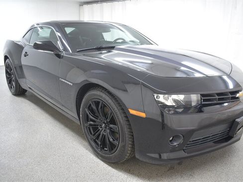 Used 2015 Chevrolet Camaro LT w/ 1LT Preferred Package RWD image 1