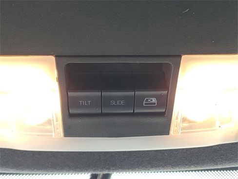 Used 2014 Ford F250 Lariat w/ Lariat Ultimate Package image 23