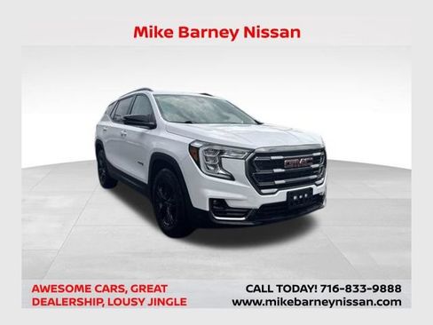 Used 2022 GMC Terrain AT4 AWD/4WD image 1