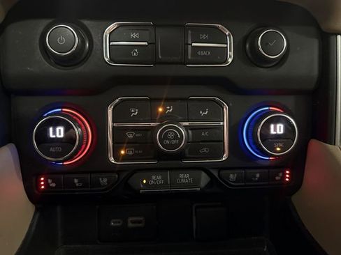 Used 2021 Chevrolet Tahoe Premier image 10