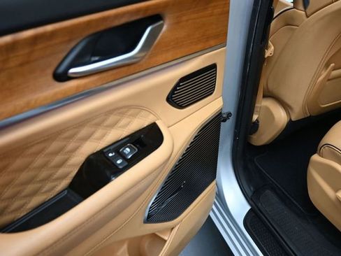 Used 2023 Jeep Grand Cherokee L Summit image 20