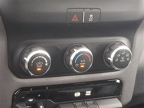 Used 2023 RAM 3500 Tradesman w/ Chrome Appearance Group image 15