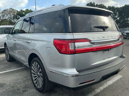 Used 2019 Lincoln Navigator Reserve image 5