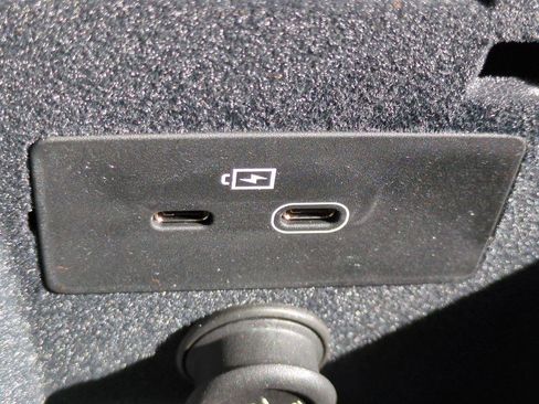 New 2026 Volvo XC90 B6 Plus image 17