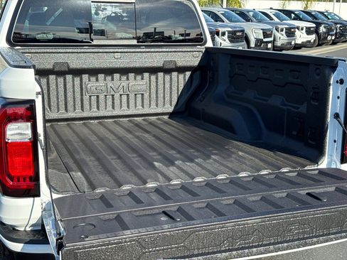 New 2026 GMC Canyon AT4 image 10