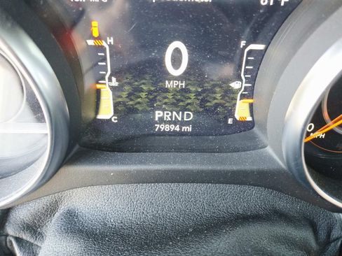 Used 2020 Jeep Wrangler Unlimited Sahara AWD/4WD image 27