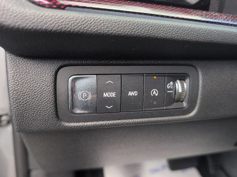 Used 2024 Chevrolet Traverse RS w/ LPO, Floor Liner Package AWD/4WD image 27