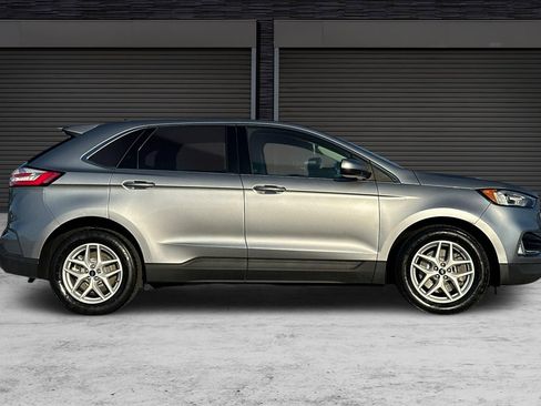 Used 2021 Ford Edge SEL image 3