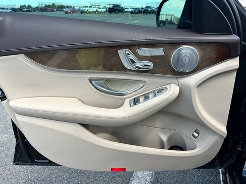 Used 2015 Mercedes-Benz C 300 4MATIC Sedan image 20