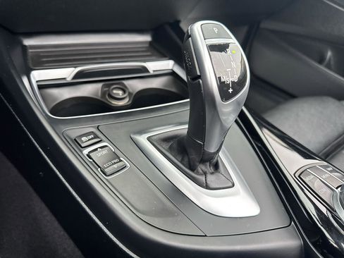 Used 2018 BMW 230i xDrive Convertible image 39