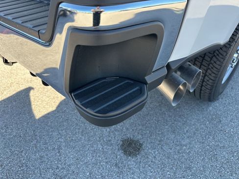 New 2026 Ford F250 XL w/ XL Chrome Package image 39