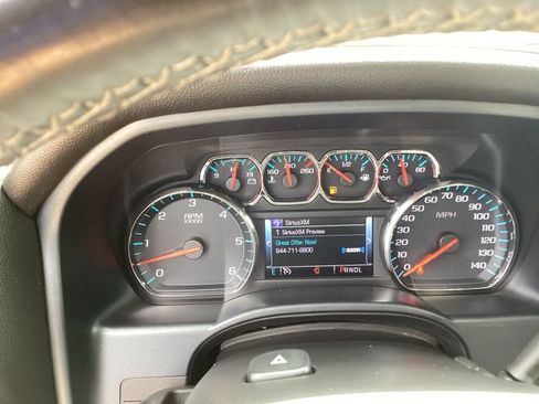 Used 2019 GMC Sierra 1500 SLE w/ Black Pack AWD/4WD image 13